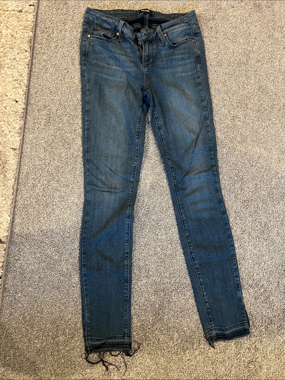 PAIGE Skinny Jeans in Dark Blue Wash with Raw Hem